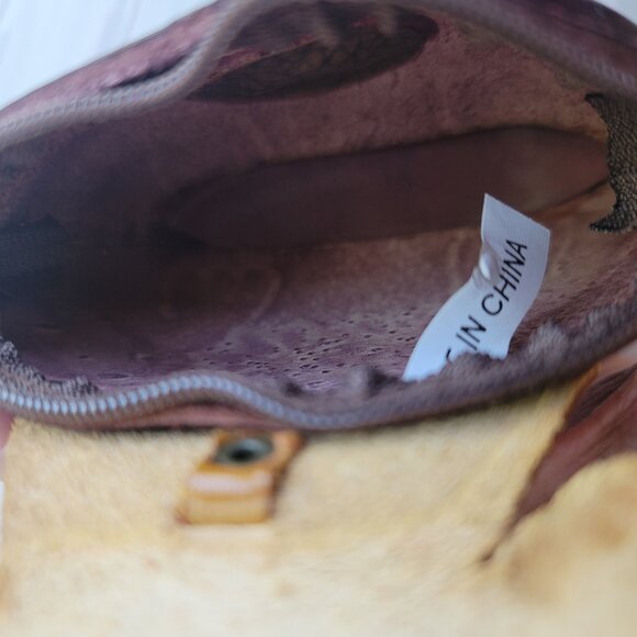 Leather Cat Kitty Face With Fish Charm Handcrafted Wristlet Coin Change Pouch - Picture 8 of 16